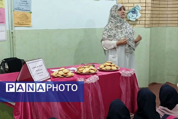 جشن میلاد حضرت فاطمه زهرا (س) در مدارس کهریزک 