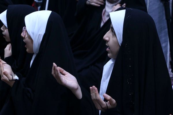 شبِ خلوتِ دل‌ها، آغاز اعتکاف دانش‌آموزی صفادشت در مسجد اباصالح الهمدی