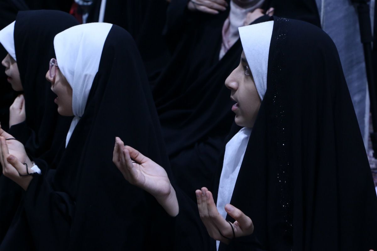 شبِ خلوتِ دل‌ها، آغاز اعتکاف دانش‌آموزی صفادشت در مسجد اباصالح الهمدی