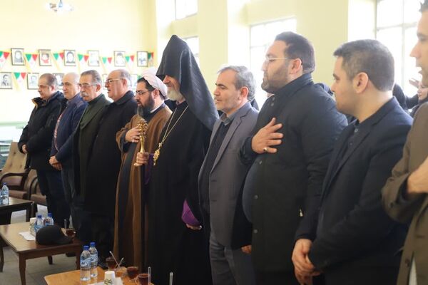 جشن سال نو میلادی در جمع دانش‌آموزان ارامنه تبریز