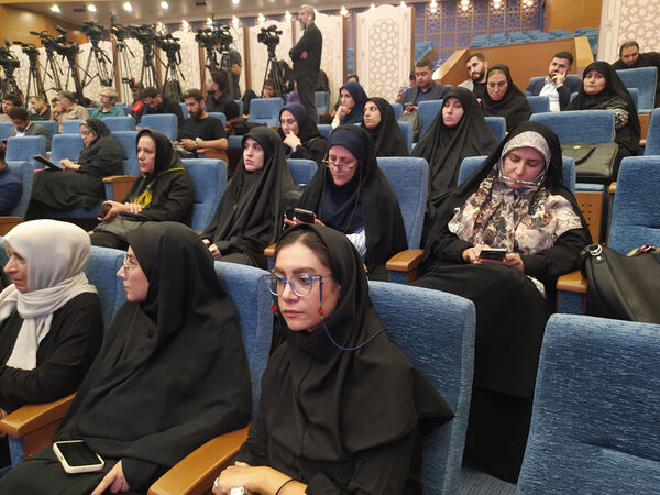 حضور اعضای پانای قم در مراسم روز خبرنگار