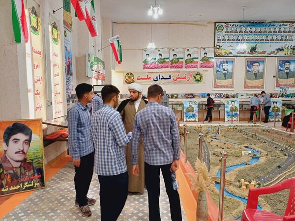 اردوی آموزشی تیراندازی و بازدید از موزه و مزار شهدای گمنام در شهرستان بروجرد