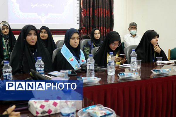 تقدیر از طلایه‌داران آگاهی در مازندران 