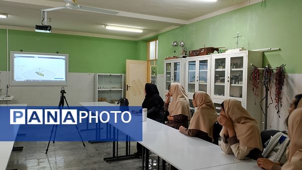 پژوهش‌سرای رازی، میزبان گرامیداشت هفته آزمایشگاه در بستک 