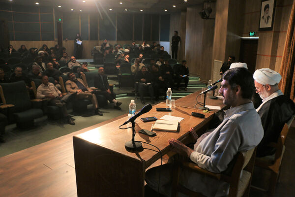 نشست صمیمی نمایندگان قم در مجلس با اصحاب رسانه