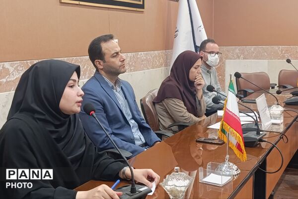 جلسه سالانه هماهنگی جشنواره فرهنگی و هنری فردا و پرسش مهر با حضور مدیران و مربیان مدارس رباط‌کریم
