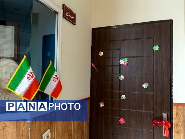 جشن دهه  فجر در دبستان مصلی نژاد حضرت زینب(س)