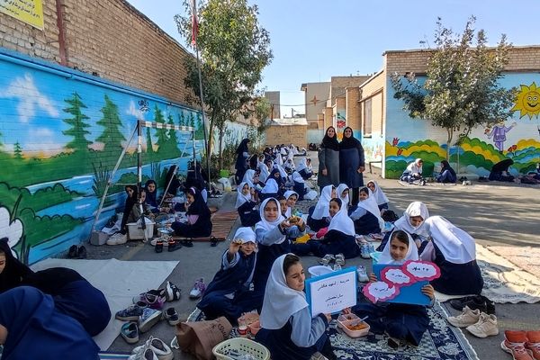 نهار سالم به مناسبت روز جهانی غذا و پوکی استخوان در مدرسه شهید خاقانی شیروان