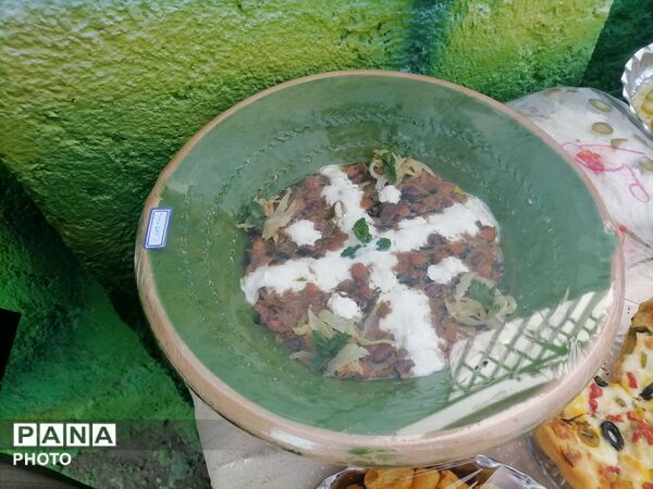 جشنواره غذا در مدرسه شهید سید خلیل رضوی شهر بار نیشابور