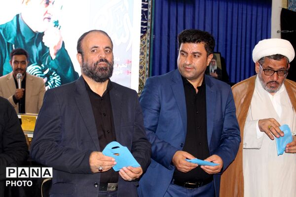 نظرآباد میزبان آیین بزرگداشت رهبر شهید با حضور مسئولان و دانش‌آموزان