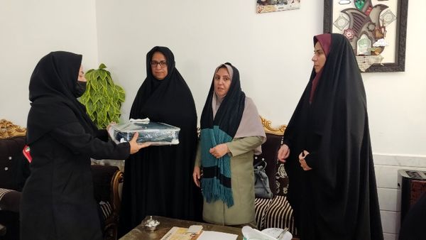 دیدار با خانواده شهدا به رسم عاشقی
