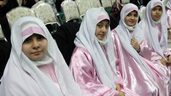 جشن میلاد حضرت فاطمه معصومه (س) و روز دختر در ورزشگاه ۶ هزار نفری انقلاب زنجان 