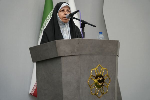 آیین رونمایی از دو اثر فاخر ادبی در شهرداری کهریزک 