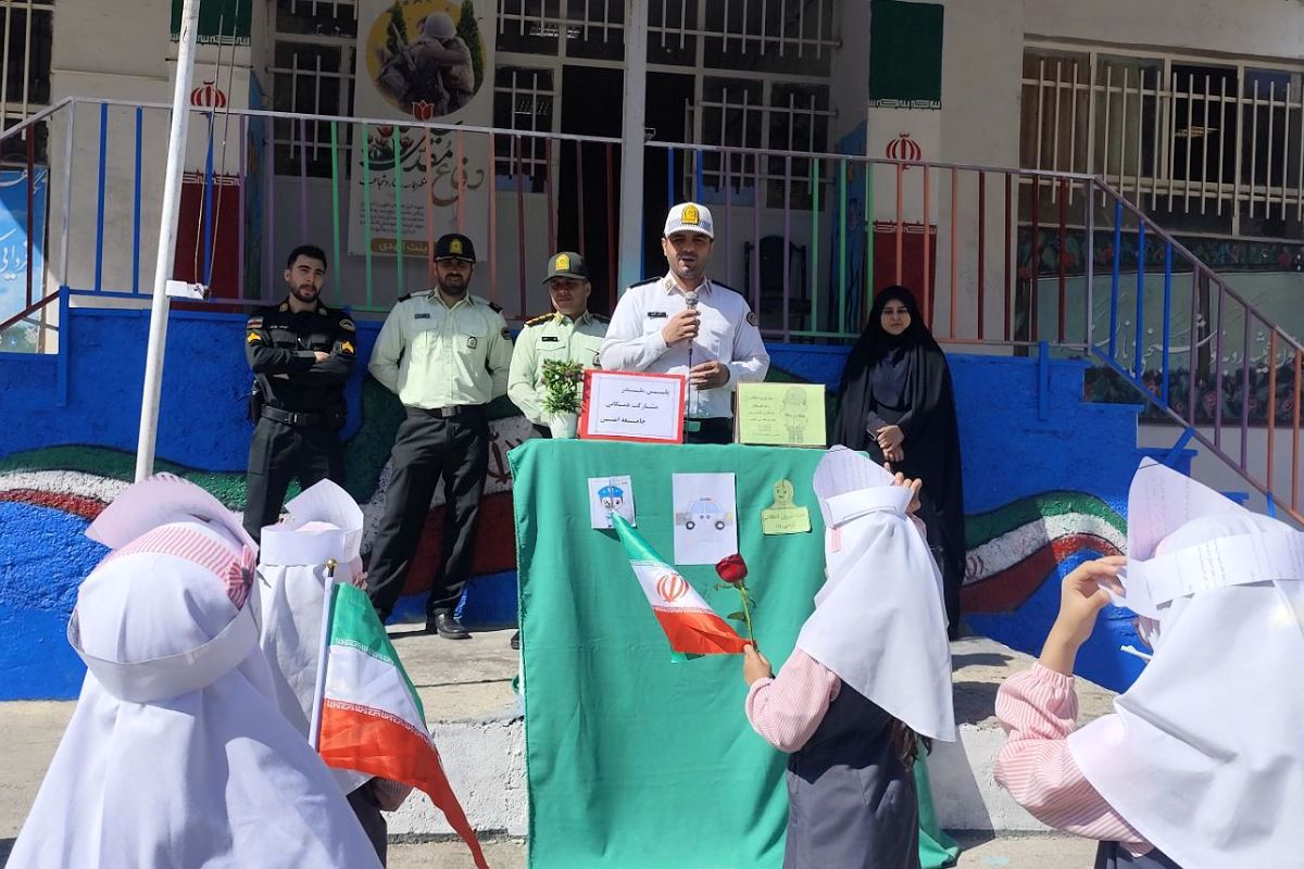 برگزاری مراسم هفته پدافند غیر عامل در دبستان‌ بنت‌الهدی فیروزکوه