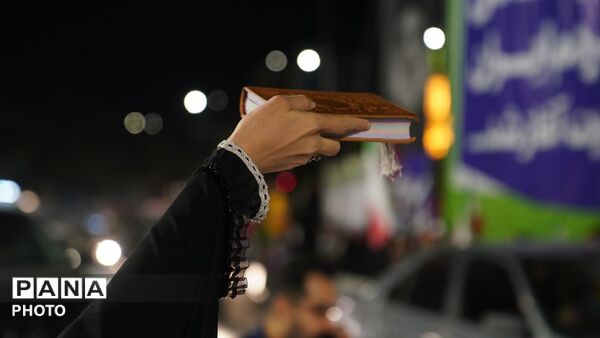 اجتماع دانش آموزان اصفهانی به مناسبت آغاز سال تحصیلی