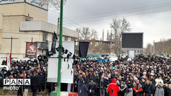 تشییع پیکر پاسدار علی خانی در نظرآباد