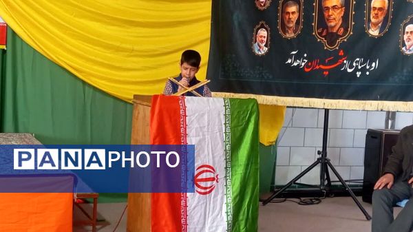 حضور پرشور دانش آموزان و اقشار مردم در جشن 22بهمن روستای سرتشنیز 