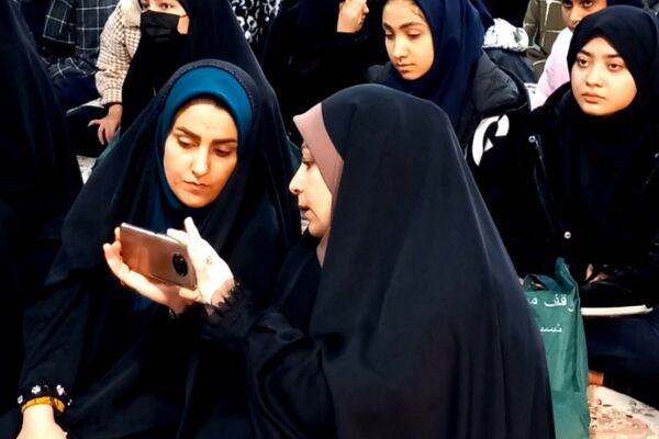 همایش دانش‌آموزی دختران حاج‌قاسم در بهارستان‌2