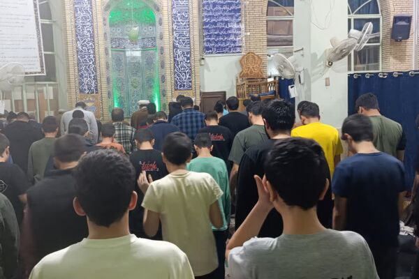 اعتکاف دانش‌آموزی در مساجد شیراز