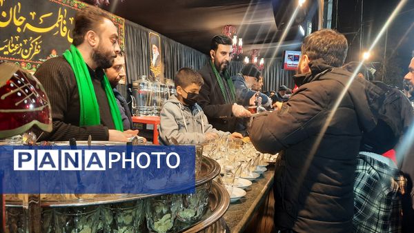 چایخانه‌های مشهدی در روز شهادت حضرت فاطمه (س)