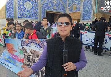 حضور پرشور دانش‌آموزان اصفهانی در راهپیمایی ۱۳ آبان