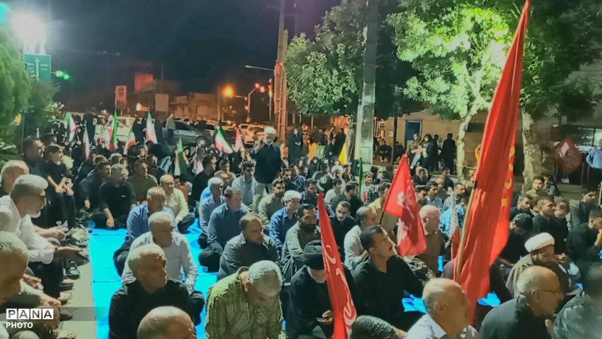  کامیاران؛ تجمع شبانه ایستادگی در پیمان ولایت