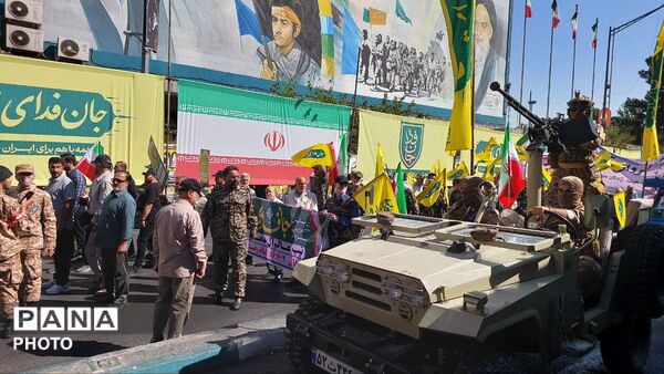 حماسه خونخواهی رهبر شهید در تهران با حضور ۳۱۳ هزار جانفدای ایران