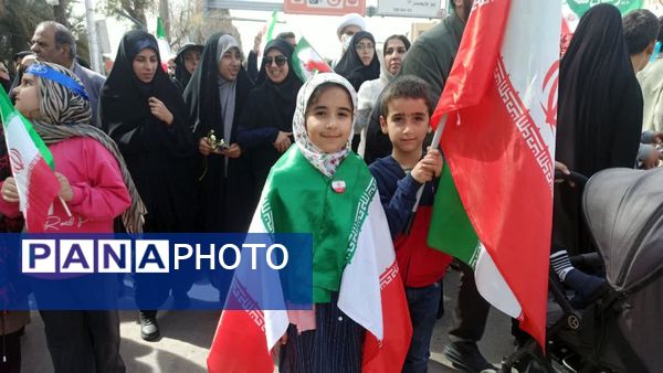 راهپیمایی 22 بهمن در شیراز برنامه دشمن را برچید