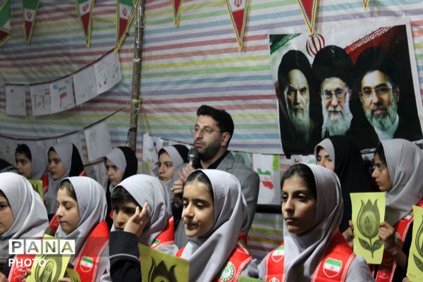 هم‌نوایی دختران پیشتاز مرند در شب زیارت سیدالشهداء (ع)