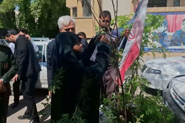 طنین یاد و نام شهدای میناب و رهبر شهید عزیزمان در اداره کل آموزش و پرورش خراسان رضوی