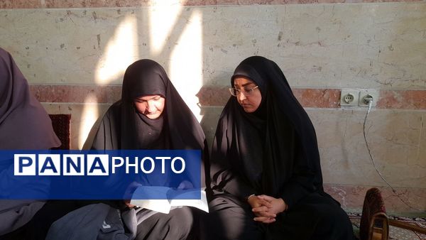  بزرگداشت شهادت مجاهد شهید سیدحسن نصرالله با برگزاری مراسم ختم قرآن در دبیرستان فاطمیه ملارد