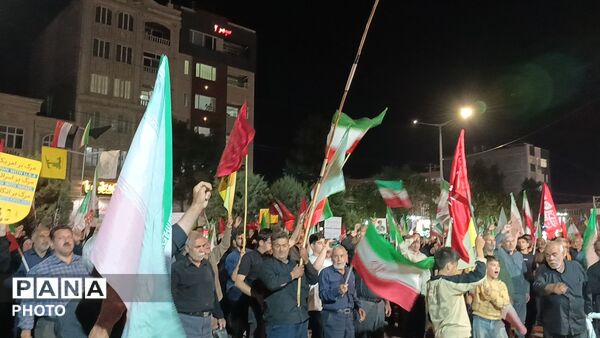 نوای طنین انداز حضور پرشور مردم در شب صد و بیست و هشتم