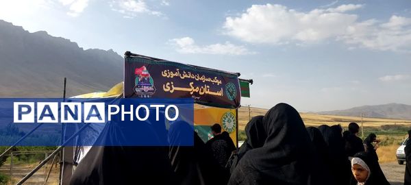 موکب «عشاق الحسین(ع)» در مسیر پیاده‌روی جاماندگان اربعین شازند 