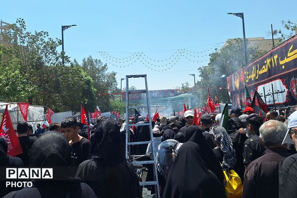 جاماندگان اربعین حسینی در مسیر قبله تهران