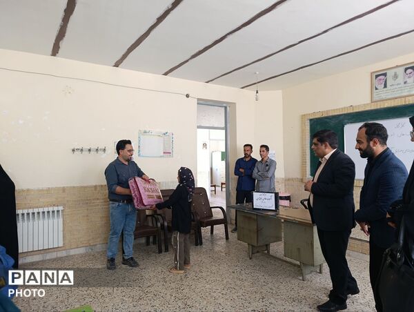 بازدید معاون سوادآموزی آموزش و پرورش خراسان جنوبی از طبس و دستگردان