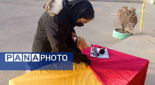 بزرگداشت روز خیاطی در هنرستان تلاش گندمان 