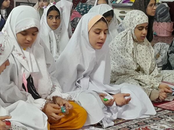 برگزاری مراسم معنوی اعتکاف مادر و دختری در مسجد امام حسن(ع) گالیکش