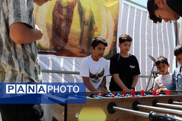 شادپیمایی مردم شهر درق پس از عملیات وعده صادق 3 در روز عید غدیر