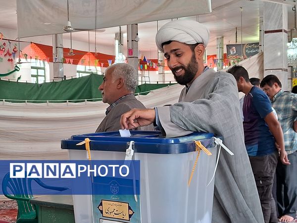 حضور مردم گالیکش پای صندوق‌های رأی