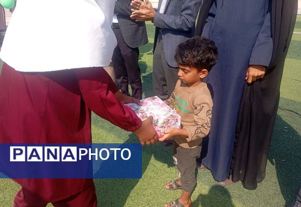 جشن دهه فجر در روستای لاور فین