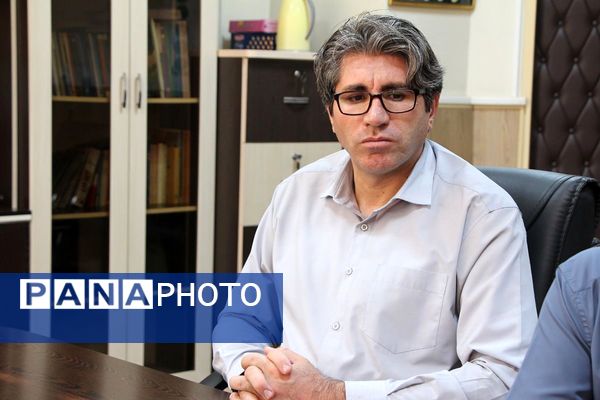 آیین معارفه معاون پرورشی و تربیت‌بدنی اداره آموزش‌وپرورش بهارستان‌دو