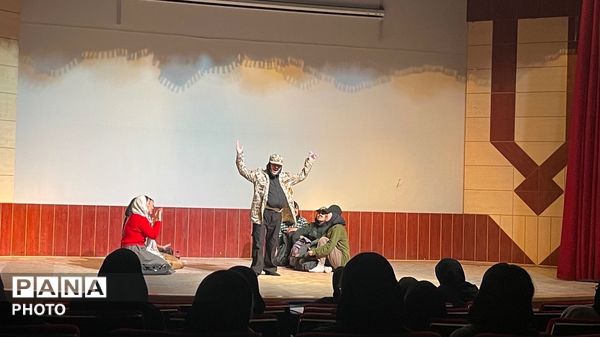 هنرستان هنرهای زیبا میزبان درخشش استعدادهای دختر در چهل و چهارمین جشنواره نمایش صحنه ای  و عروسکی