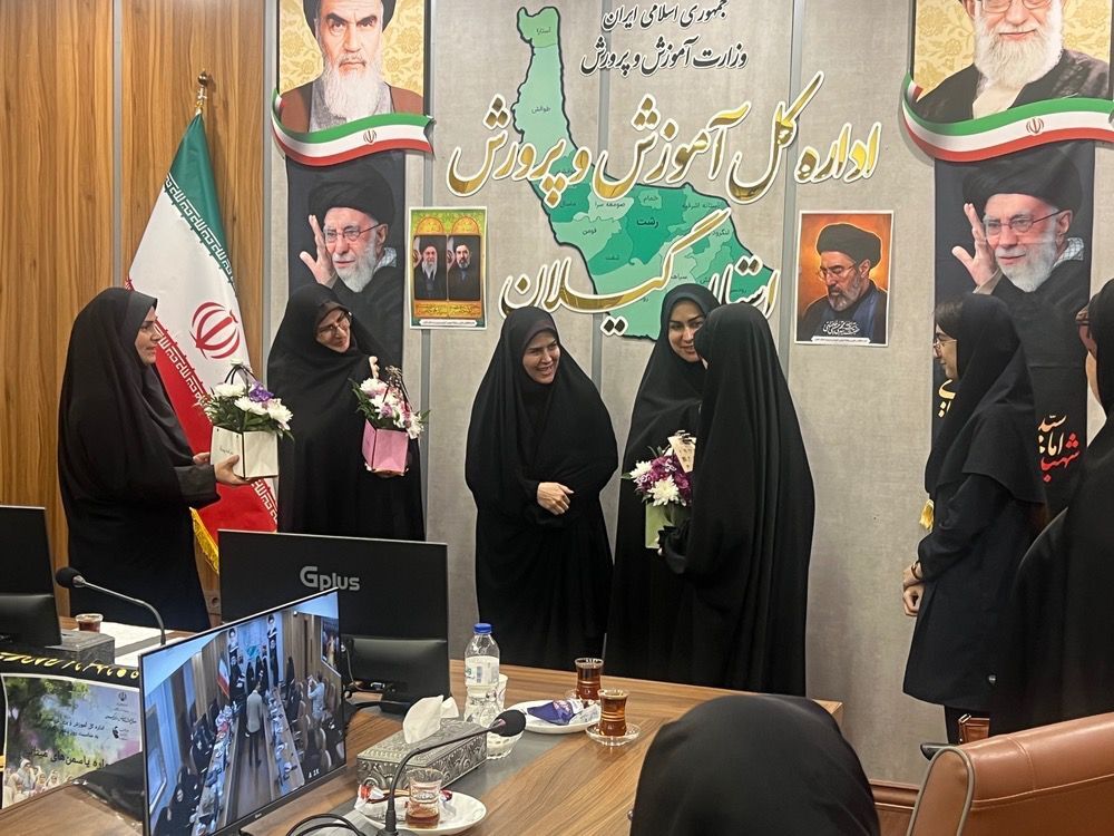 جمهوری اسلامی به زنان و دختران جایگاه ممتازی اختصاص داد