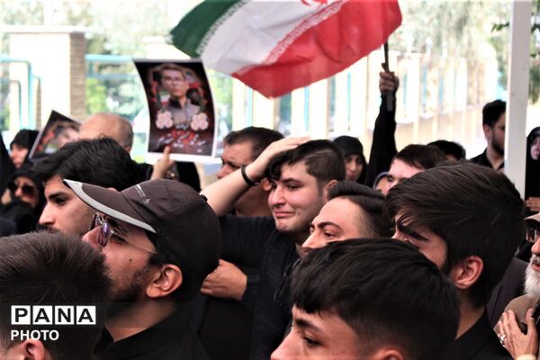 آیین تشییع پیکر دانش‌آموز شهید «سید محمد حسینی مقدم»