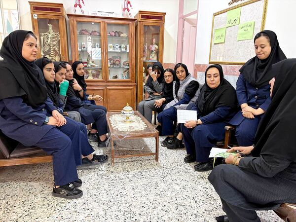 جلسه توجیهی ویژه دانش‌آموزان خبرنگار پانا در هنرستان تلاش
