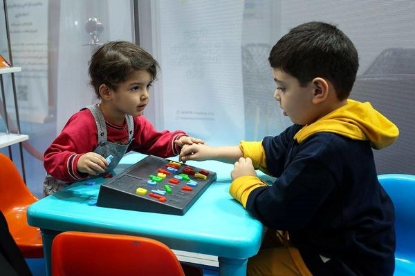 معرفی اسباب‌بازی‌ها به خانواده‌ها