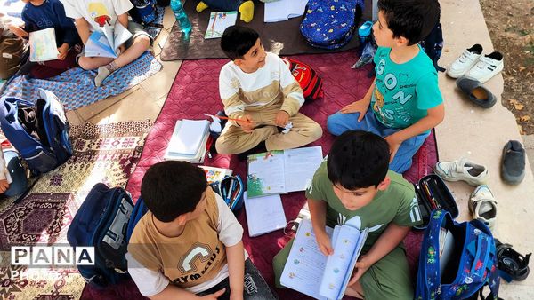 در کلاس عشق، زنگ مقاومت به صدا درآمد