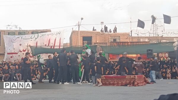 طنین فریاد «هل من ناصر» در میدان تعزیه