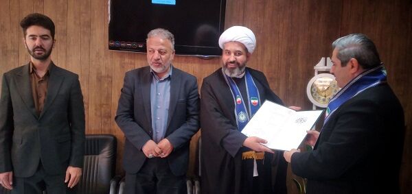 مدیریت در آموزش و پرورش هدایت یک جریان فرهنگی و تربیتی است