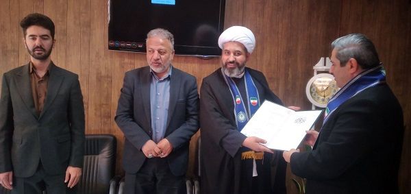 مدیریت در آموزش و پرورش هدایت یک جریان فرهنگی و تربیتی است